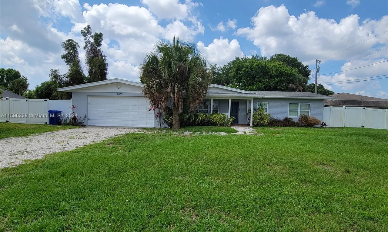 2805 13th St, Vero Beach FL 32960