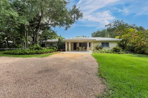 7895 SW 122nd St, Pinecrest FL 33156