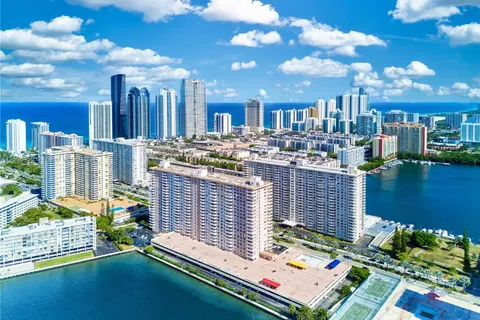 251 174th St # 2305, Sunny Isles Beach FL 33160