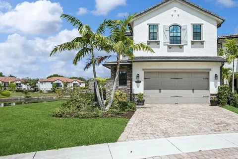 11871 SW 13th Ct, Pembroke Pines FL 33025