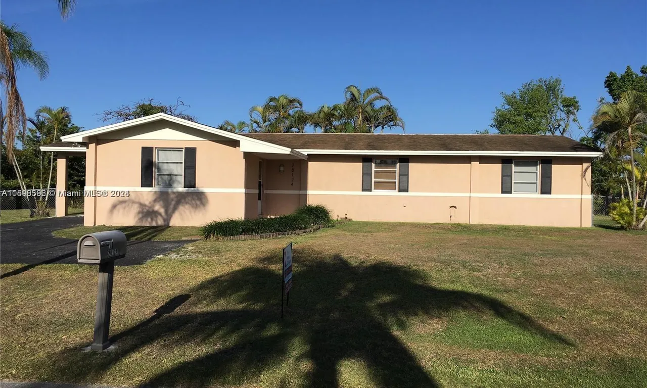 28124 SW 158th Pl, Homestead FL 33033