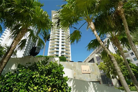 17315 Collins Ave # 602, Sunny Isles Beach FL 33160