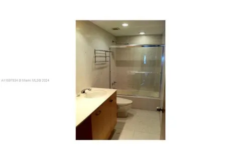 1965 S Ocean Dr # 2F, Hallandale Beach FL 33009