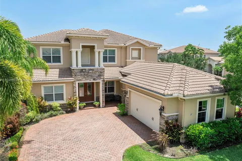 8947 Cypress Grove Ln, Royal Palm Beach FL 33411