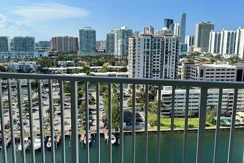 300 Bayview Dr # 1801, Sunny Isles Beach FL 33160