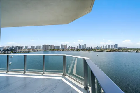 17111 Biscayne Blvd # 1210, North Miami Beach FL 33160