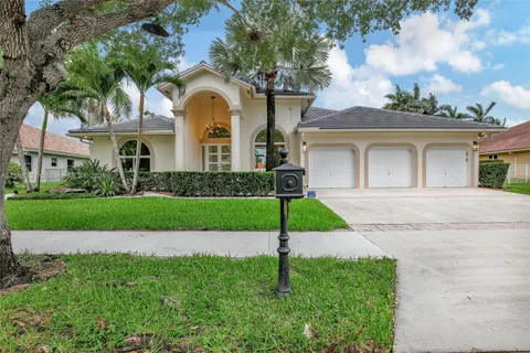 2922 Medinah, Weston FL 33332