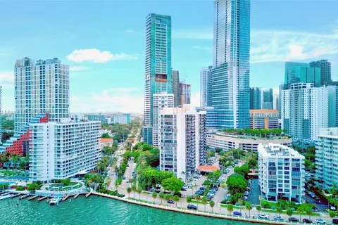 1450 Brickell Bay Dr # 615, Miami FL 33131