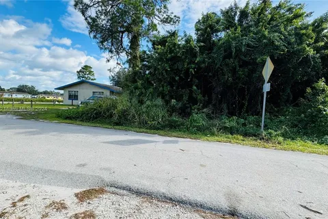 3303 Avenue J, Fort Pierce FL 34947