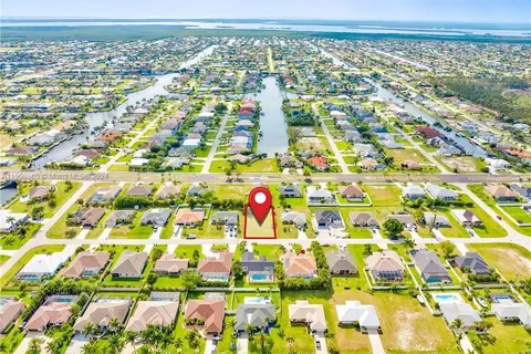 3928 SW 20th Pl, Cape Coral FL 33914