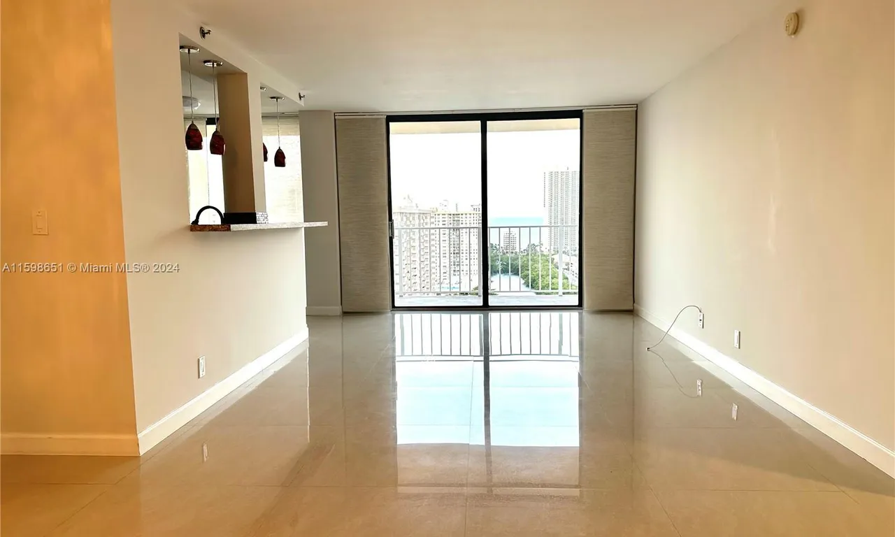 290 174th # 2417, Sunny Isles Beach FL 33160