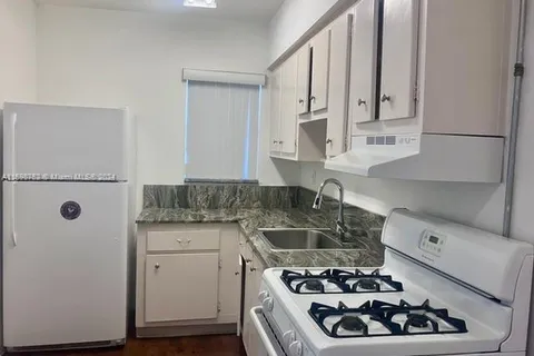 4250 SW 67th ave # 49, Miami FL 33155