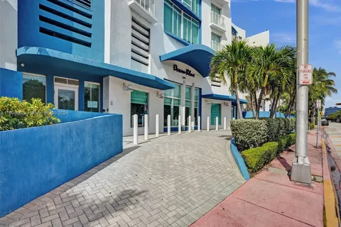 7600 Collins Ave # 1208, Miami Beach FL 33141