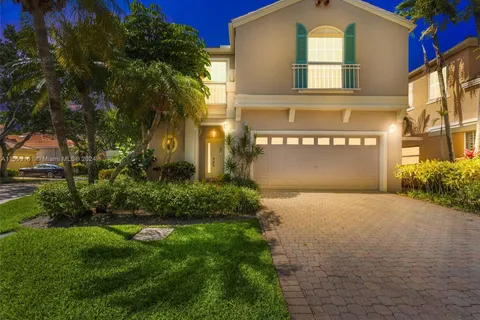 28 Via Verona, Palm Beach Gardens FL 33418