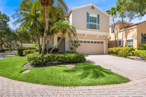 28 Via Verona, Palm Beach Gardens FL 33418