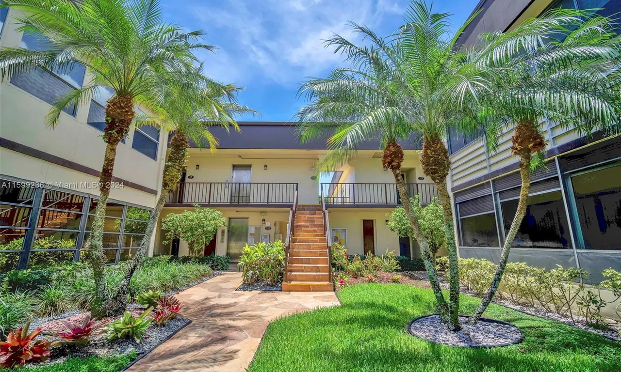 203 Capri, Delray Beach FL 33484