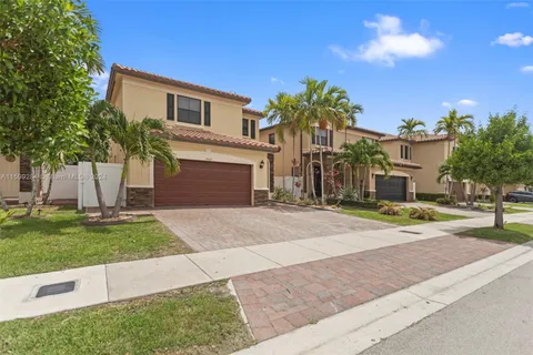 3502 W 86th Ter, Hialeah FL 33018