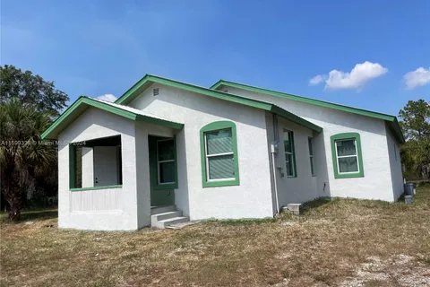 680 S Jinete St, Clewiston FL 33440