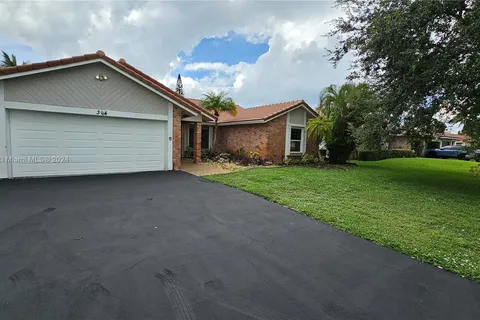 364 NW 107th Ter, Coral Springs FL 33071