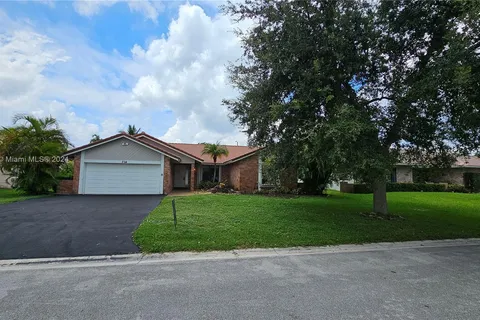 364 NW 107th Ter, Coral Springs FL 33071