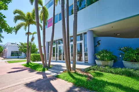 426 Jefferson Ave # 300, Miami Beach FL 33139