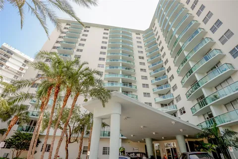 3801 S Ocean Dr # 1F, Hollywood FL 33019