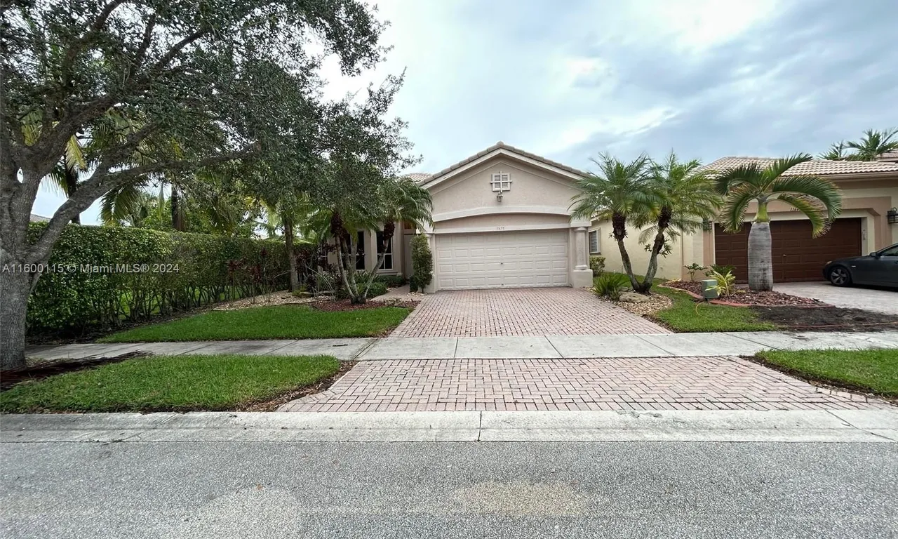 11655 NW 71st Pl, Parkland FL 33076