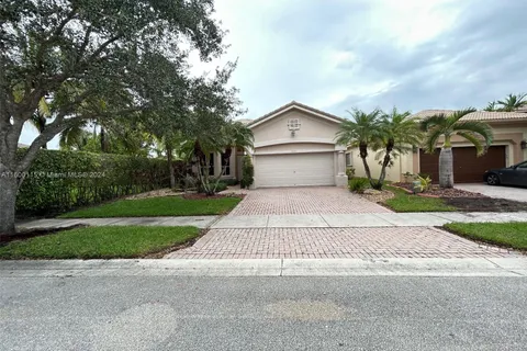 11655 NW 71st Pl, Parkland FL 33076