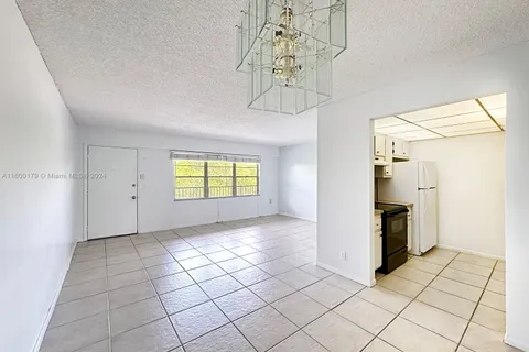 251 SW 132nd Way # 404H, Pembroke Pines FL 33027