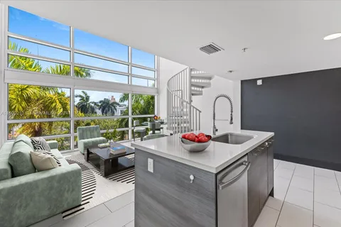 421 Meridian Ave # 19, Miami Beach FL 33139