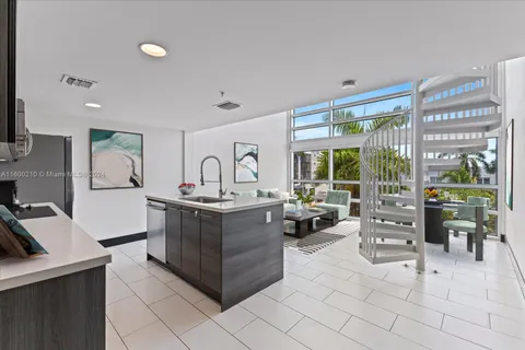 421 Meridian Ave # 19, Miami Beach FL 33139