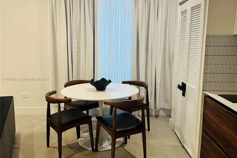 100 Collins Ave # 220, Miami Beach FL 33139