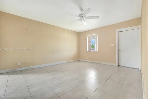 2504 Wiley Ct, Hollywood FL 33020