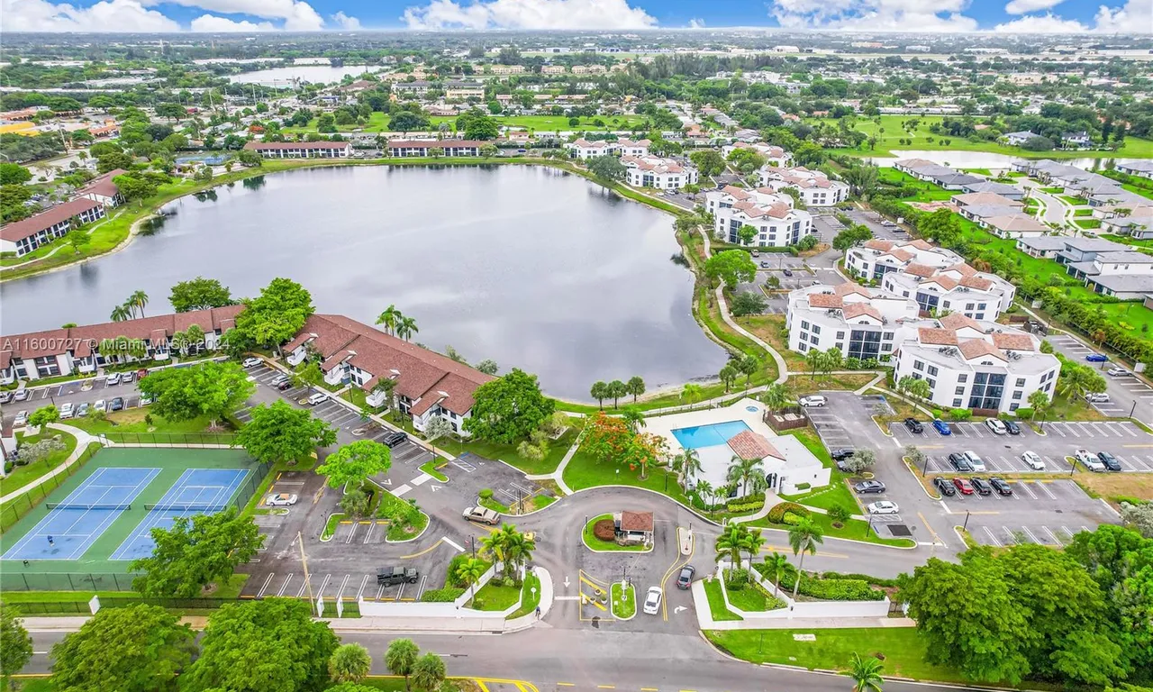 210 Lake Pointe Dr # 109, Oakland Park FL 33309