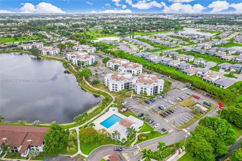 210 Lake Pointe Dr # 109, Oakland Park FL 33309