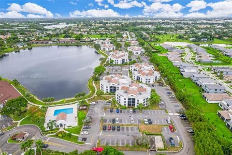 210 Lake Pointe Dr # 109, Oakland Park FL 33309