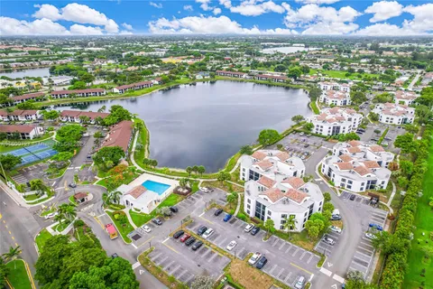 210 Lake Pointe Dr # 109, Oakland Park FL 33309