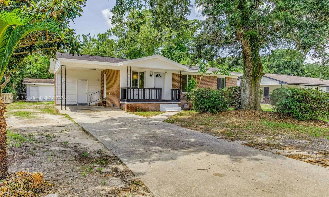 3411 W Maxwell st, Other City - In The State Of Florida FL 32505