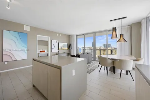 4010 Ocean Drive # R1508, Hollywood FL 33019