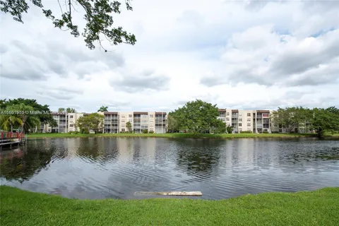 9311 Orange Grove Dr # 114, Davie FL 33324