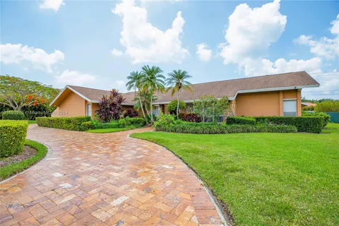 7720 SW 183rd Ter, Palmetto Bay FL 33157