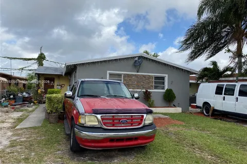 9283 SW 39th St, Miami FL 33165