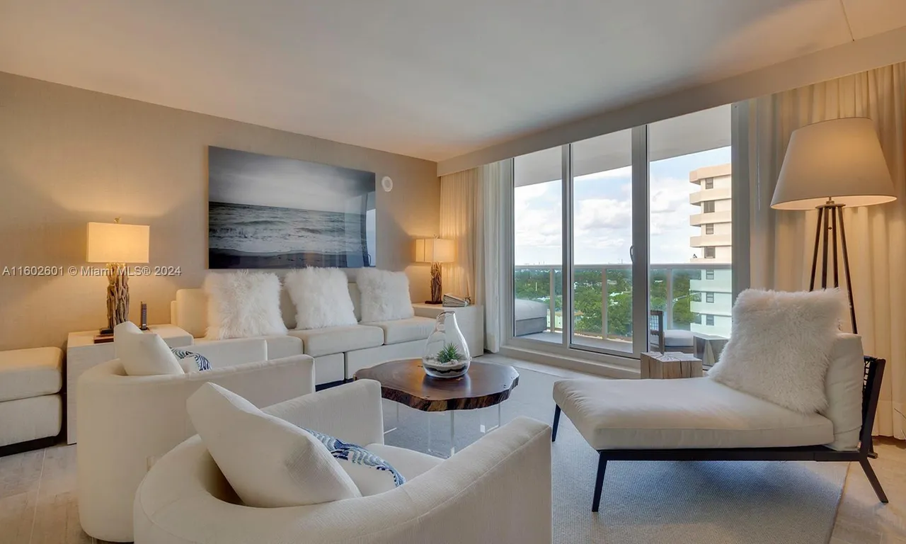 102 24 ST # 1207, Miami Beach FL 33139