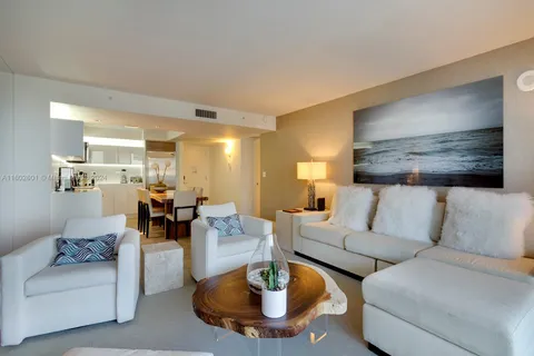 102 24 ST # 1207, Miami Beach FL 33139