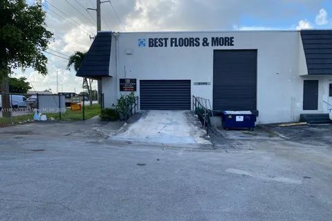 4751 NW 72nd Ave # 4751, Miami FL 33166