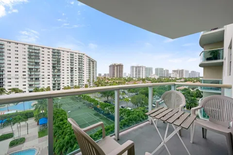 19370 Collins Ave # 708, Sunny Isles Beach FL 33160