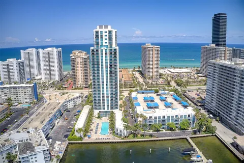 1945 S Ocean Dr # 901, Hallandale Beach FL 33009