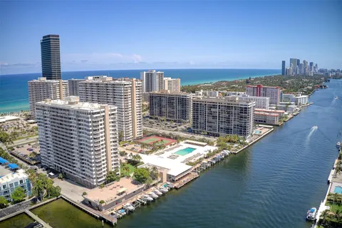 1945 S Ocean Dr # 901, Hallandale Beach FL 33009