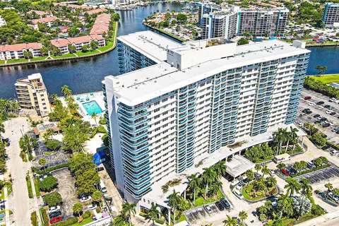 3800 S Ocean Dr # 414, Hollywood FL 33019