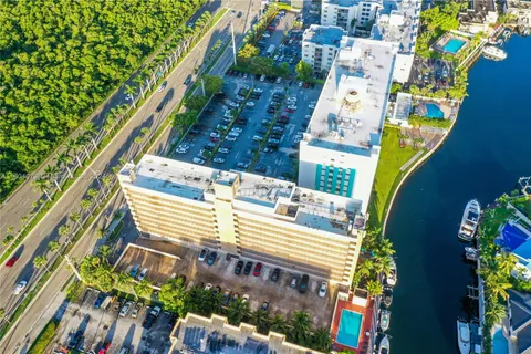 2903 N Miami Beach Blvd # 1003, North Miami Beach FL 33160